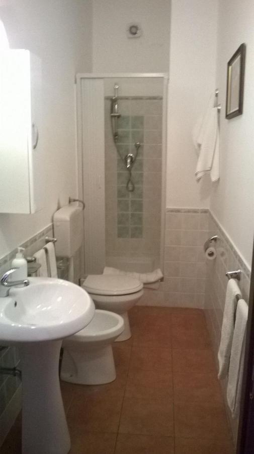 ליקאטה Matteotti B&B מראה חיצוני תמונה